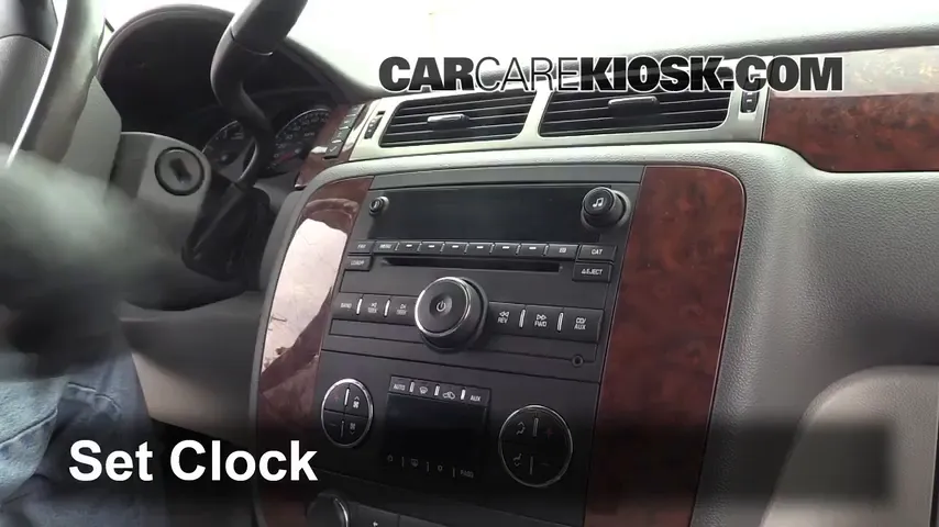 2007 Chevrolet Suburban 2500 LT 6.0L V8 Clock